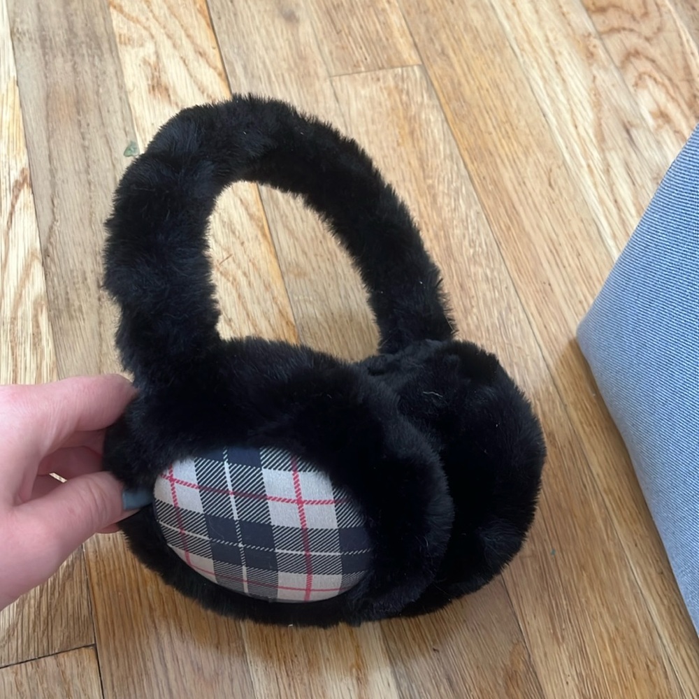Black and plaid soft earmuffs